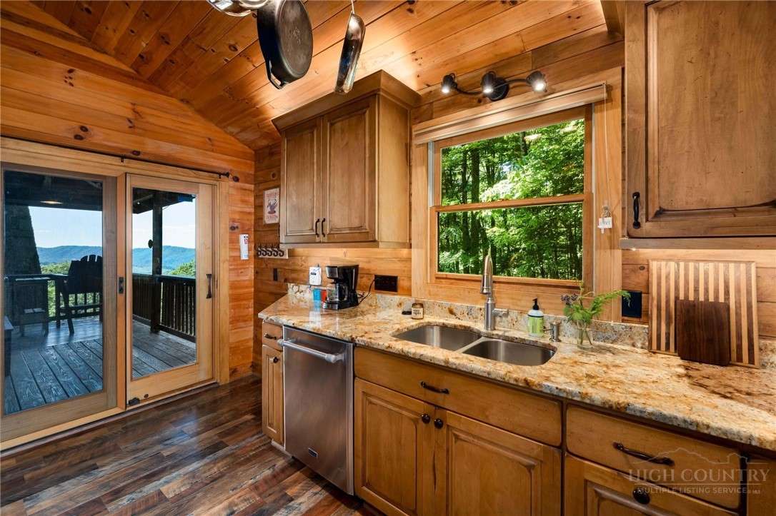 1260 Fork Ridge Road Zionville, NC 28698 - Photo 17 of 50