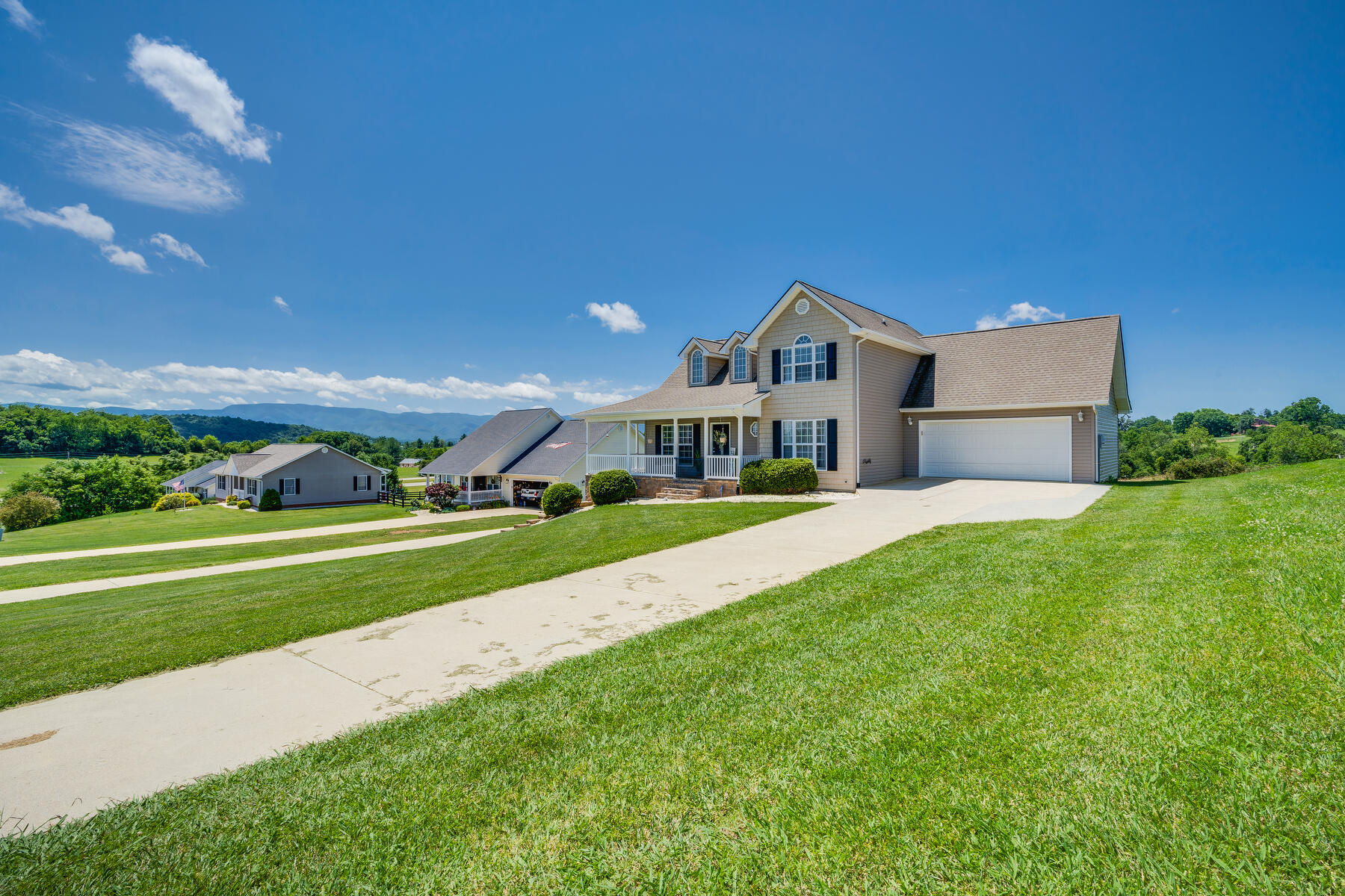 105 Willow Ridge Drive Chuckey, TN 37641 - Photo 3 of 50 003