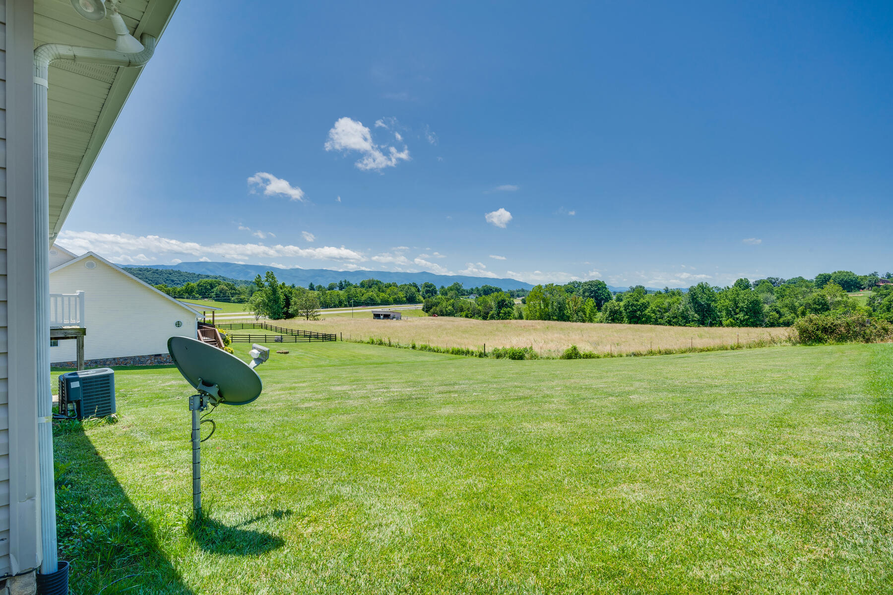 105 Willow Ridge Drive Chuckey, TN 37641 - Photo 39 of 50 039