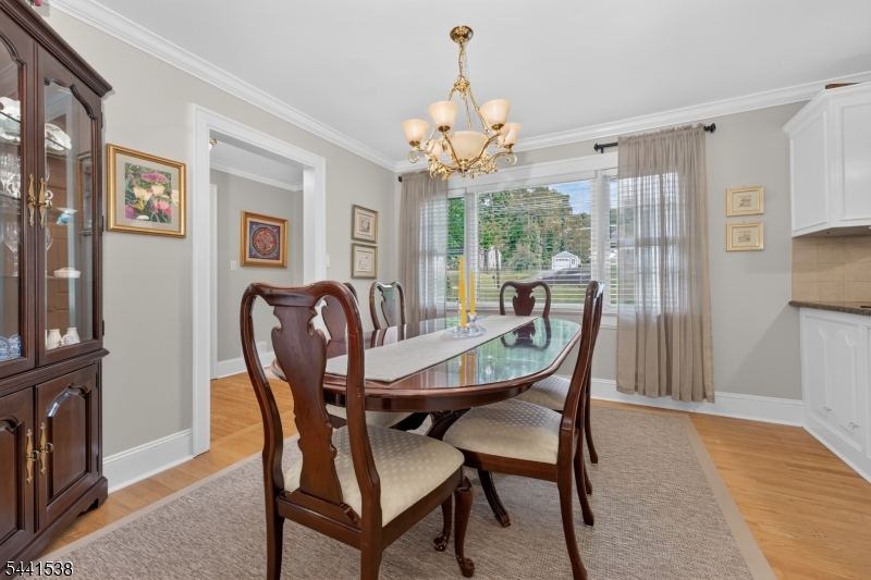 653 Foothill Road Bridgewater, NJ 08807 - Photo 9 of 41