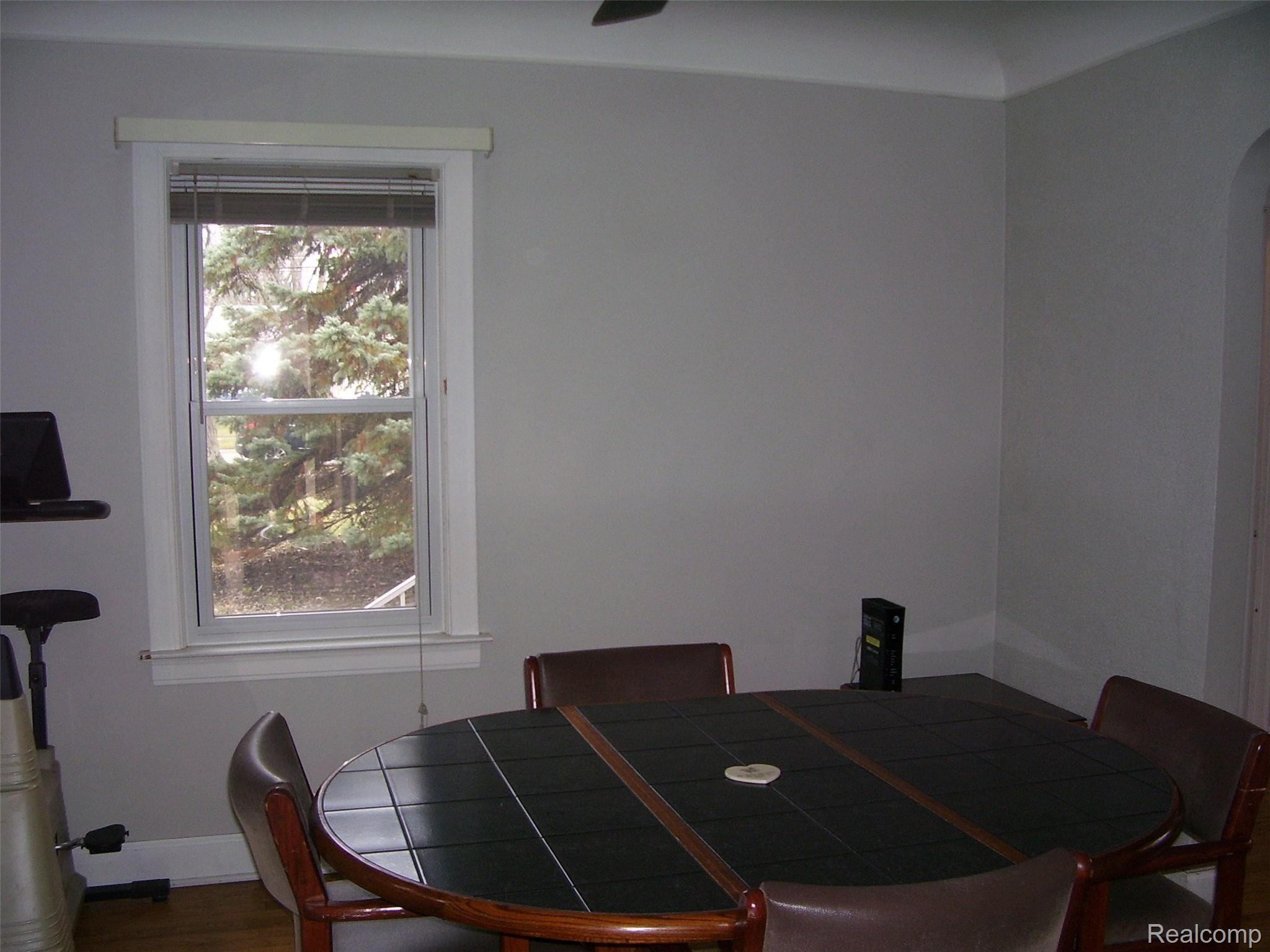 2324 Maplecrest Road Sterling Heights, MI 48310 - Photo 8 of 15 100_5464.JPG