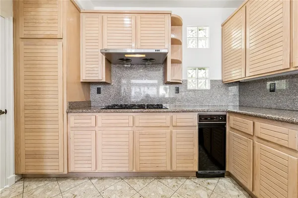 $6,400 | 5824 Spinnaker Bay Drive, Long Beach, CA 90803