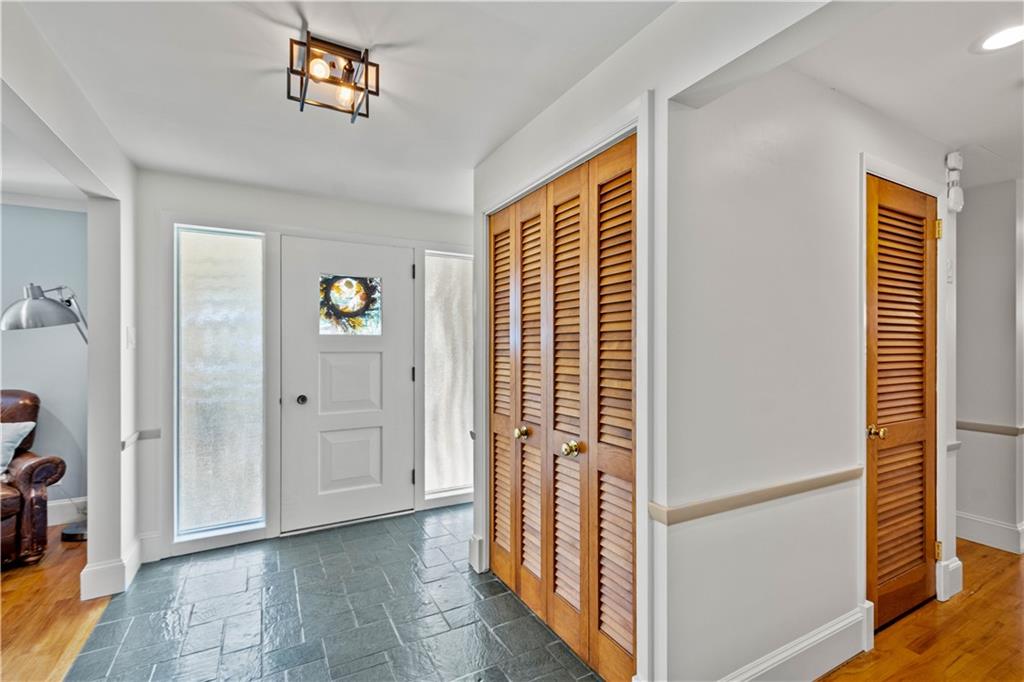 440 Miranda Road Pittsburgh, PA 15241 - Photo 14 of 45 a view of a hallway with interior of the house