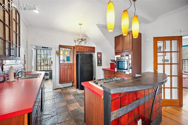$718,000 | 831 South Cascade Avenue, Colorado Springs, CO 80903