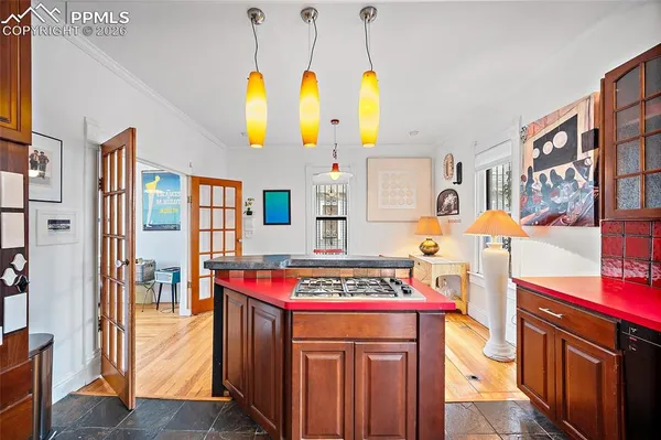$718,000 | 831 South Cascade Avenue, Colorado Springs, CO 80903