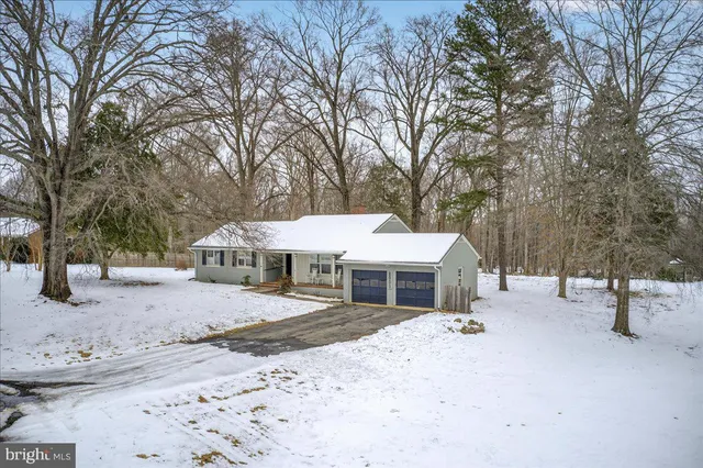 $399,000 | 8901 Deekens Street, Amelia Court House, VA 23002