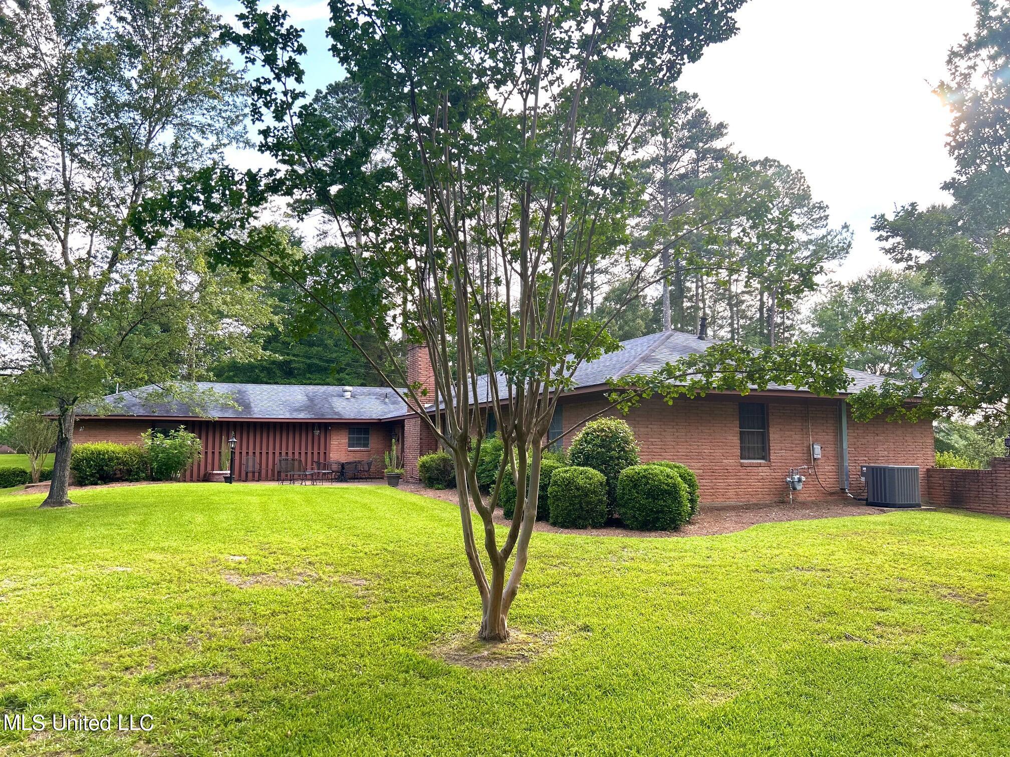 1204 North Jordan Street Carthage, MS 39051 - Photo 11 of 72 IMG_0615