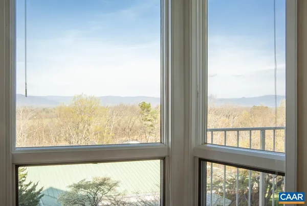 $440,000 | 500 Crestwood Drive, Unit 1405, Charlottesville, VA 22903