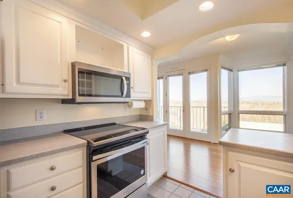 $440,000 | 500 Crestwood Drive, Unit 1405, Charlottesville, VA 22903