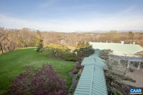 $440,000 | 500 Crestwood Drive, Unit 1405, Charlottesville, VA 22903
