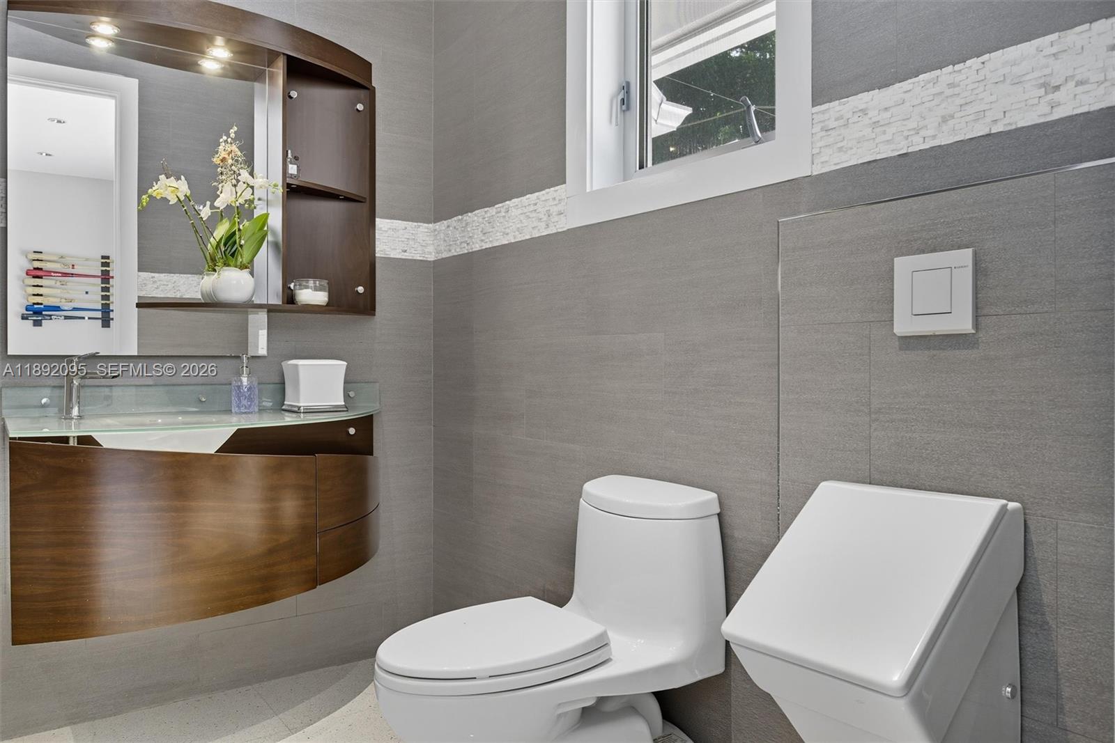 5800 Southwest 99th Terrace Pinecrest, FL 33156 - Photo 26 of 62 Bedroom 2 Ensuite Bathr walk in closet