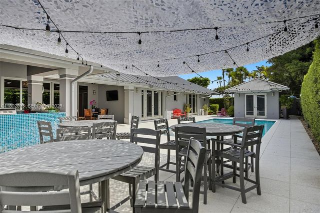 $3,875,000 | 5800 Southwest 99th Terrace, Pinecrest, FL 33156