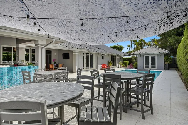 $3,999,999 | 5800 Southwest 99th Terrace, Pinecrest, FL 33156