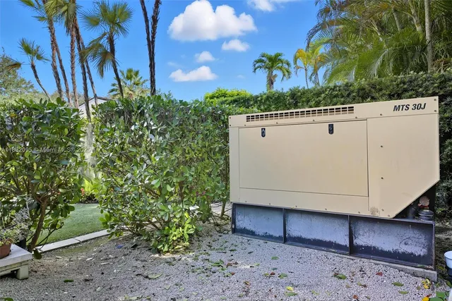 $3,999,999 | 5800 Southwest 99th Terrace, Pinecrest, FL 33156