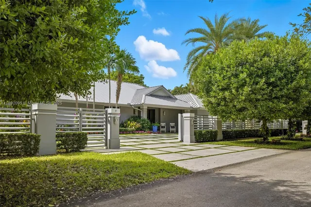 $3,999,999 | 5800 Southwest 99th Terrace, Pinecrest, FL 33156