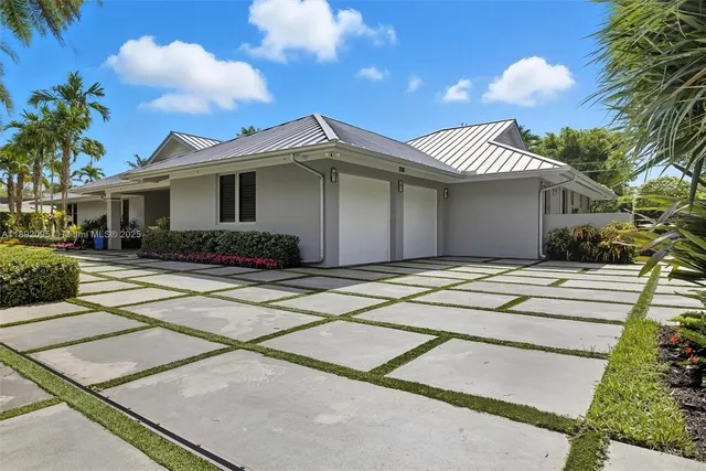 $3,999,999 | 5800 Southwest 99th Terrace, Pinecrest, FL 33156