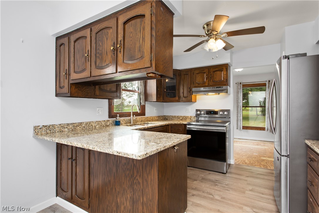 8579 West Smith Road Medina, OH 44256 - Photo 8 of 35 Granite Counters