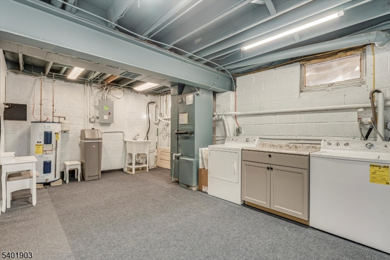 223 Cherokee Road Lafayette, NJ 07848 - Photo 25 of 36 a utility room with dryer and washer