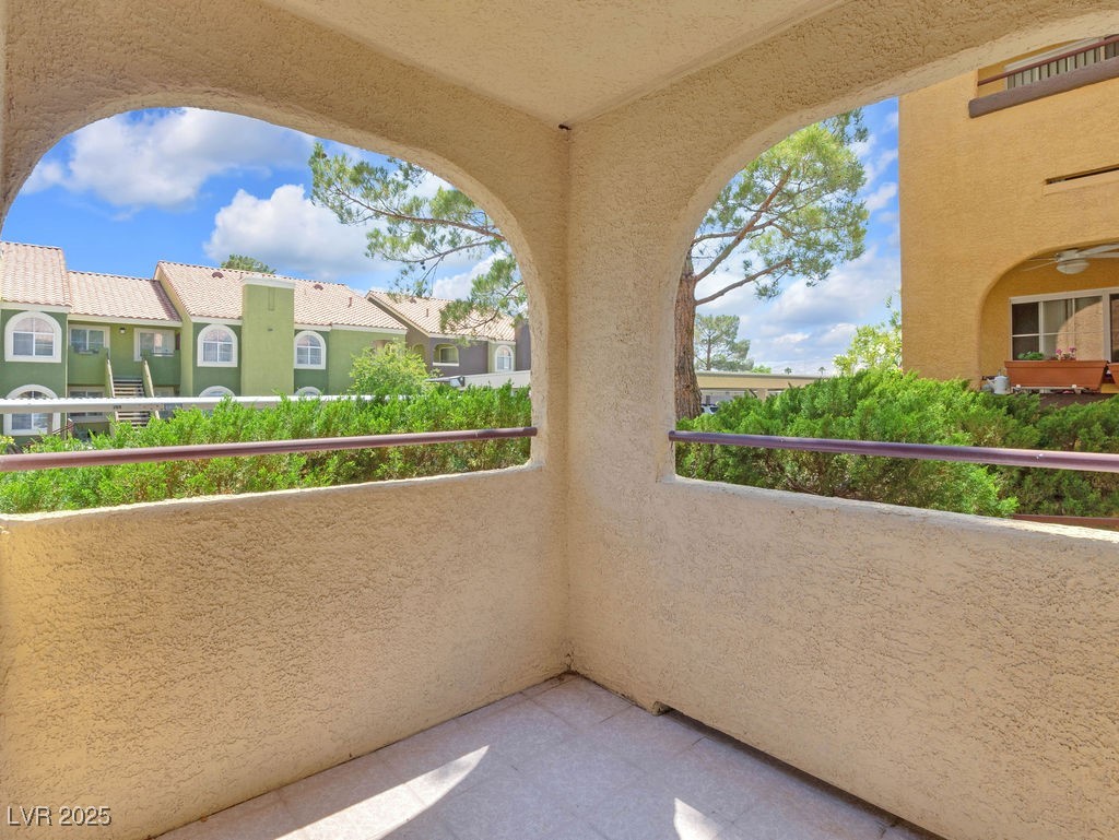 7950 West Flamingo Road, Unit 1077 Las Vegas, NV 89147 - Photo 3 of 22