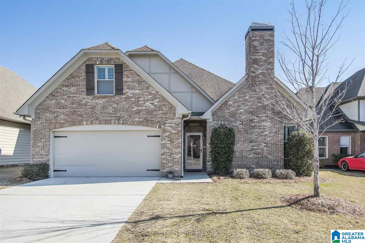 1044 Riviera Drive Calera, AL 35040 - Photo 2 of 29