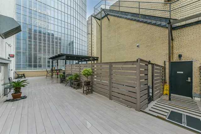 a view of livingroom with couch