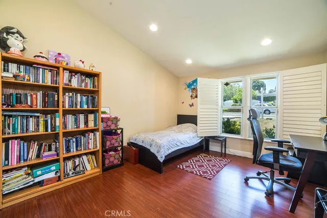 $4,995 | 12818 Meadowlark Avenue, Granada Hills, CA 91344