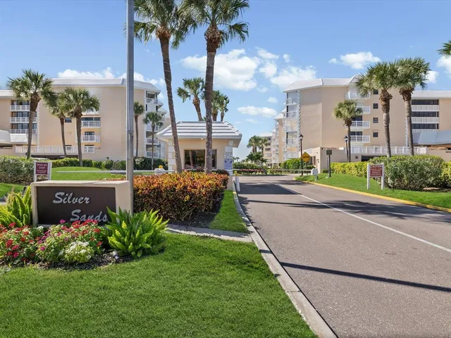 $3,750 | 6650 Sunset Way, Unit 204, St. Pete Beach, FL 33706