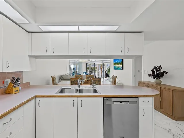 $3,750 | 6650 Sunset Way, Unit 204, St. Pete Beach, FL 33706