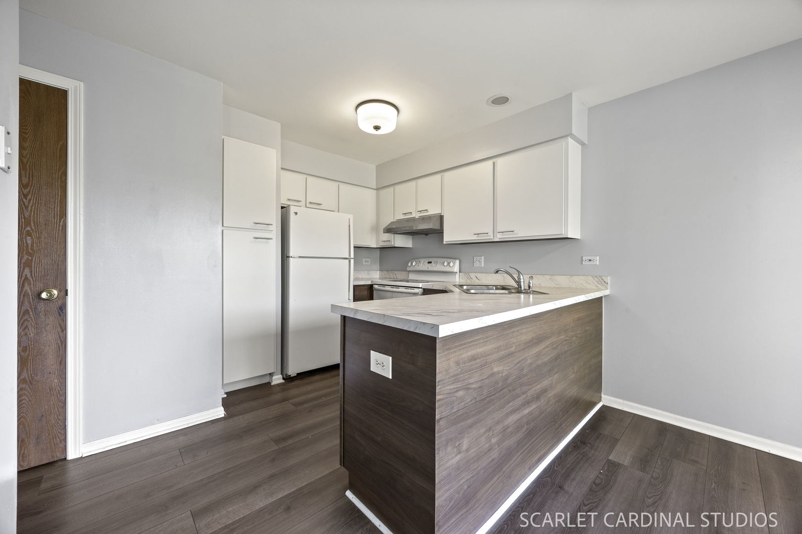 1344 South Lorraine Road, Unit F Wheaton, IL 60189 - Photo 5 of 16 Gallery Image 5