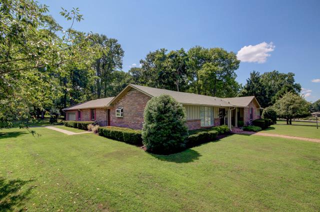 486 Cambridge Road Clarksville, TN 37043 - Photo 1 of 19 Gallery Image 1