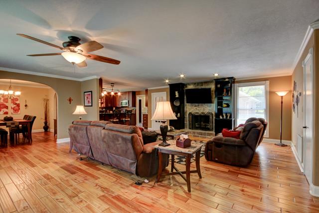 486 Cambridge Road Clarksville, TN 37043 - Photo 3 of 19 All new spacious great room with new hardwood floors.