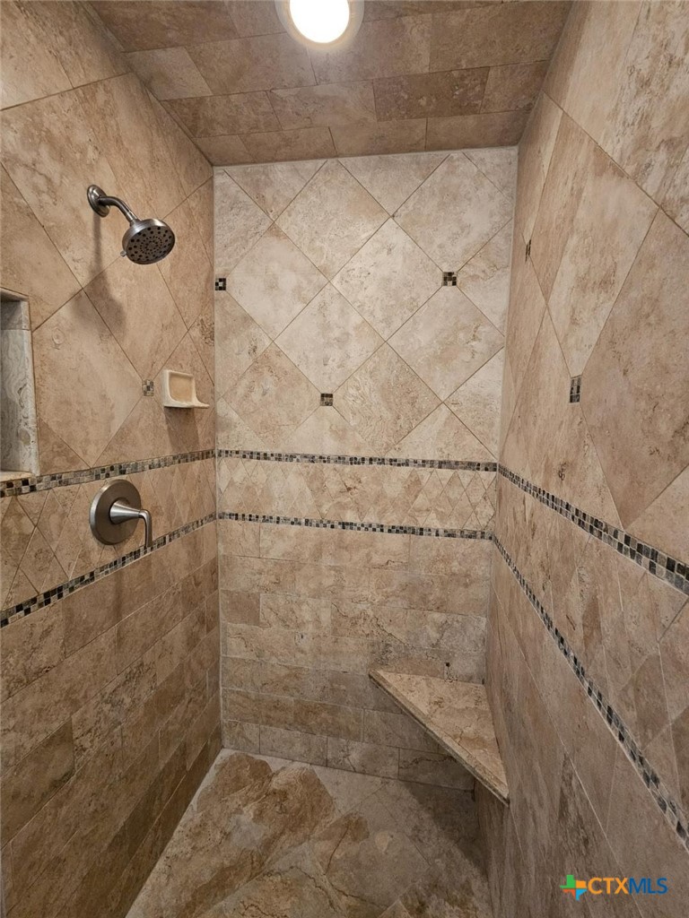 888 Shanklin Road Belton, TX 76513 - Photo 18 of 48 Walk-in shower