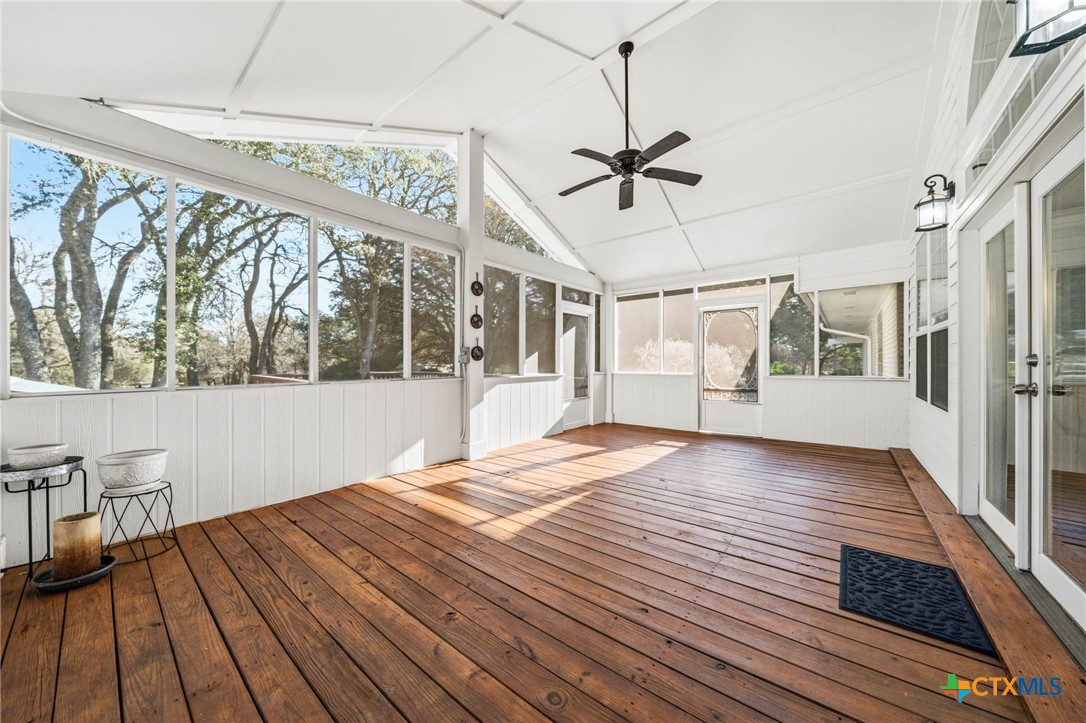 888 Shanklin Road Belton, TX 76513 - Photo 26 of 48 Sunroom