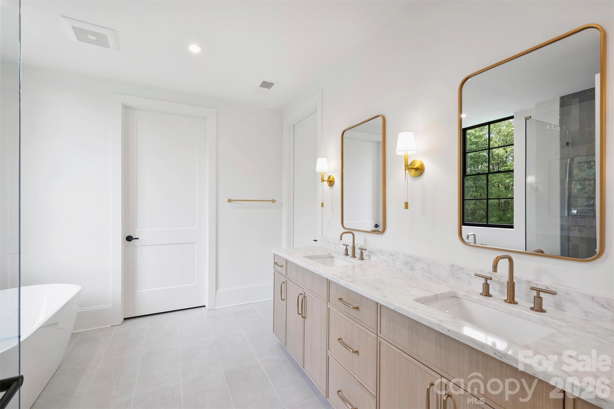 409 Queens Road, Unit 301 Charlotte, NC 28207 - Photo 36 of 48