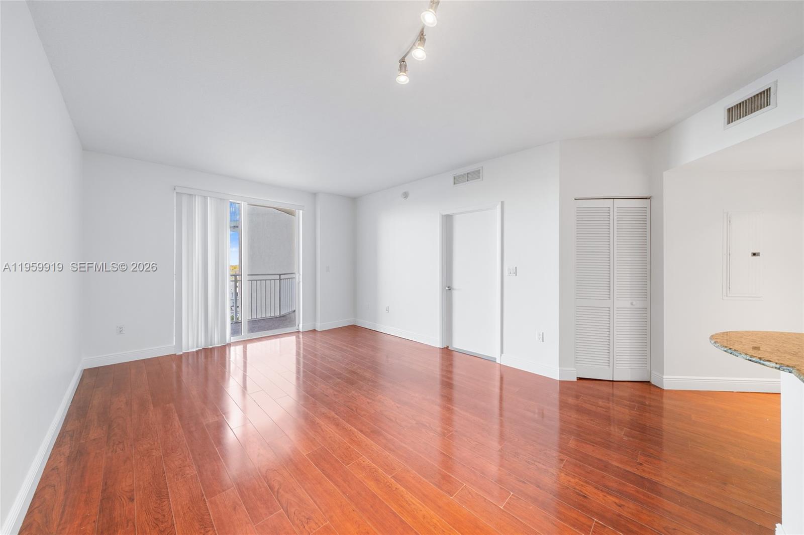 7280 Southwest 90th Street, Unit 605 Miami, FL 33156 - Photo 12 of 21