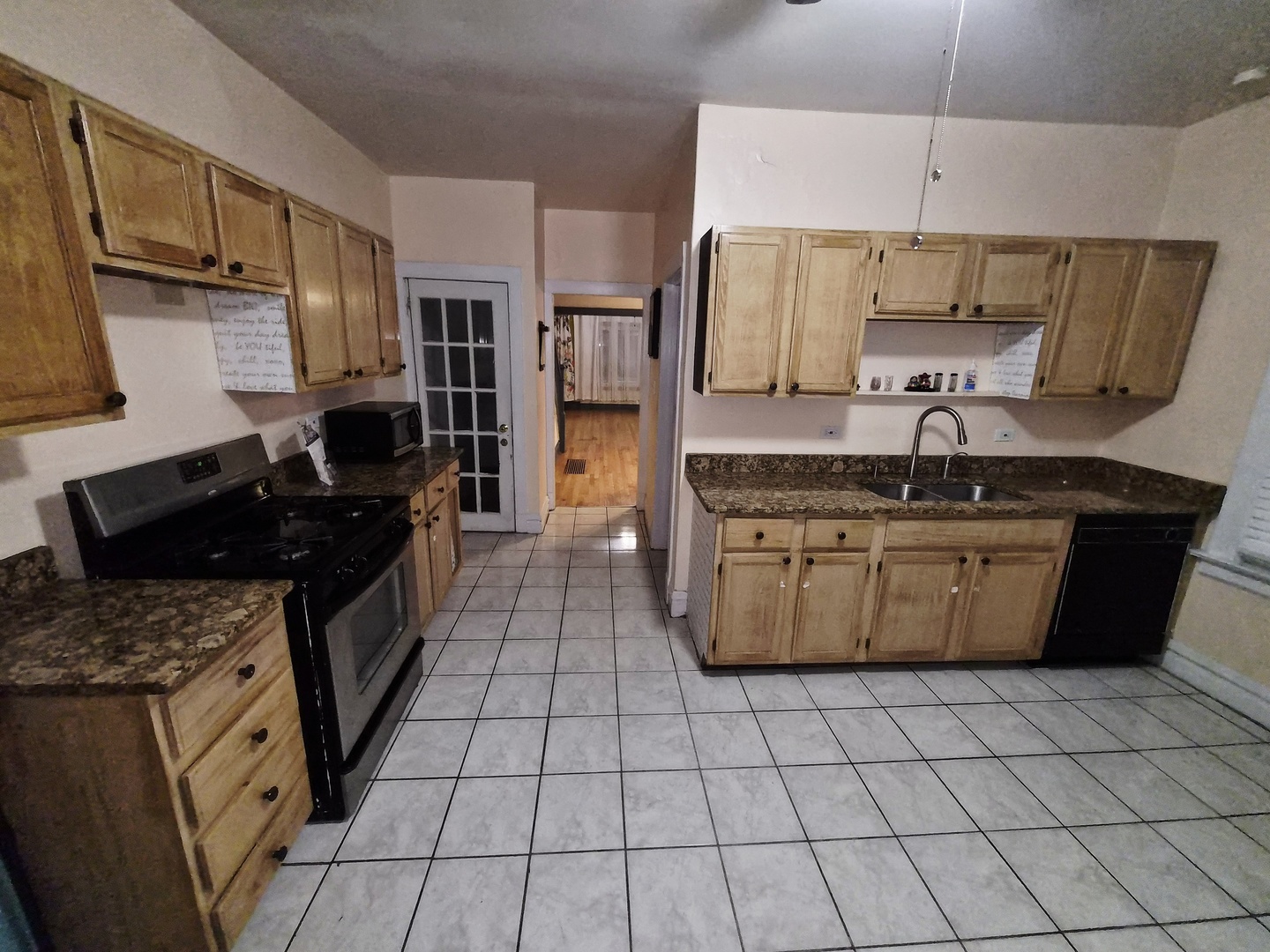 6437 33rd Street Berwyn, IL 60402 - Photo 8 of 19