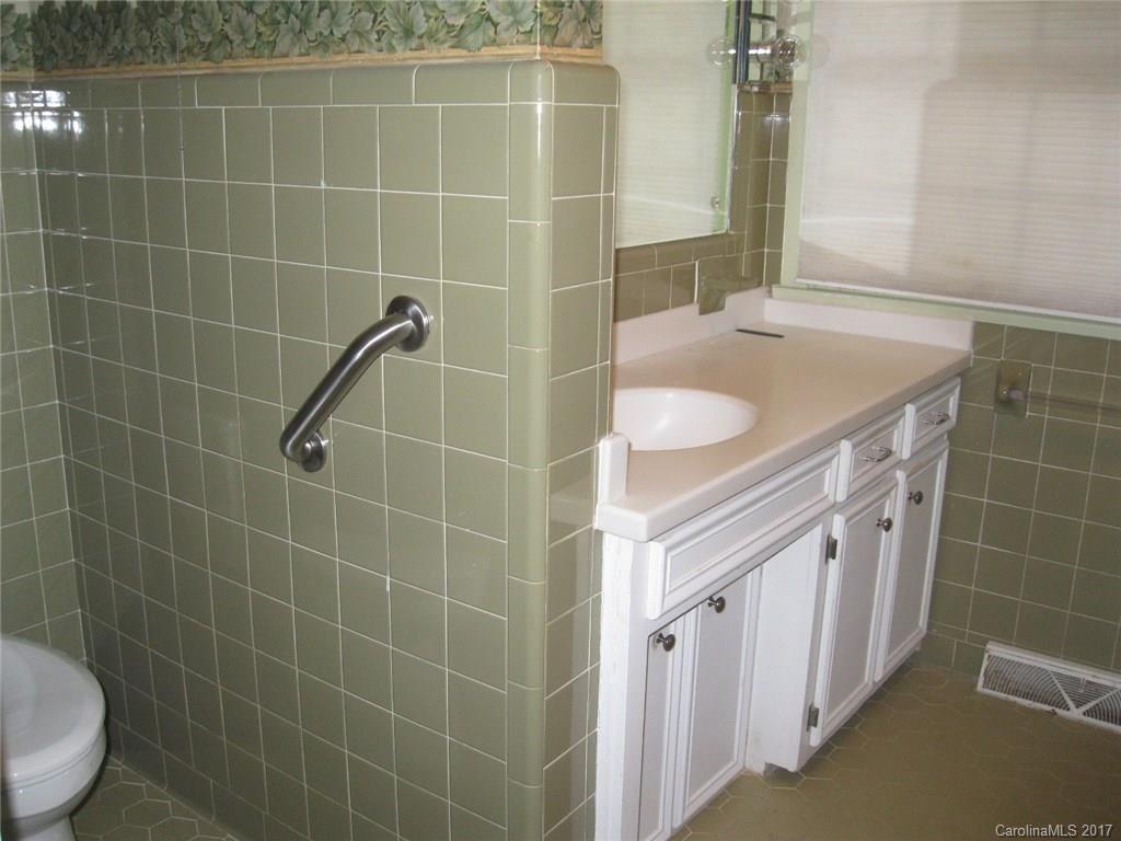 421 Fieldstone Road Mooresville, NC 28115 - Photo 11 of 18 a bathroom with a shower