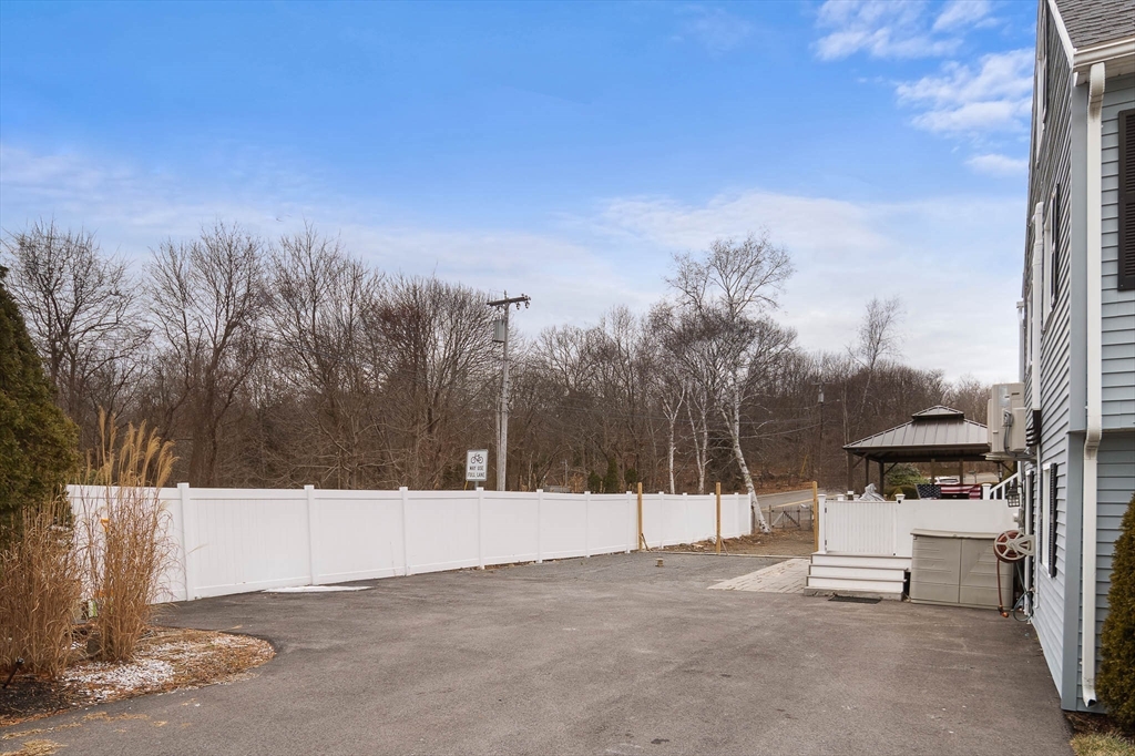 2 Finch Lane Gloucester, MA 01930 - Photo 18 of 20