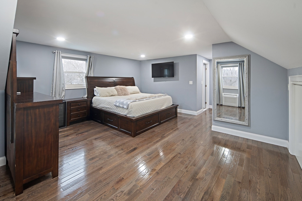 2 Finch Lane Gloucester, MA 01930 - Photo 10 of 20