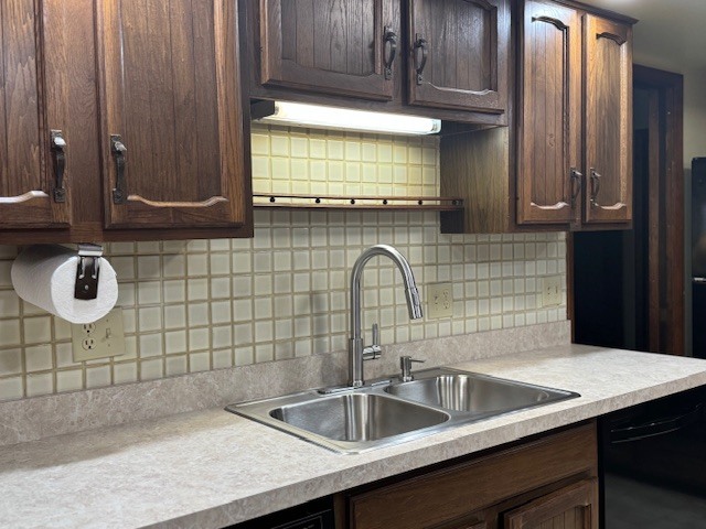 25 Crystal Court, Unit D1 Pontiac, IL 61764 - Photo 19 of 45