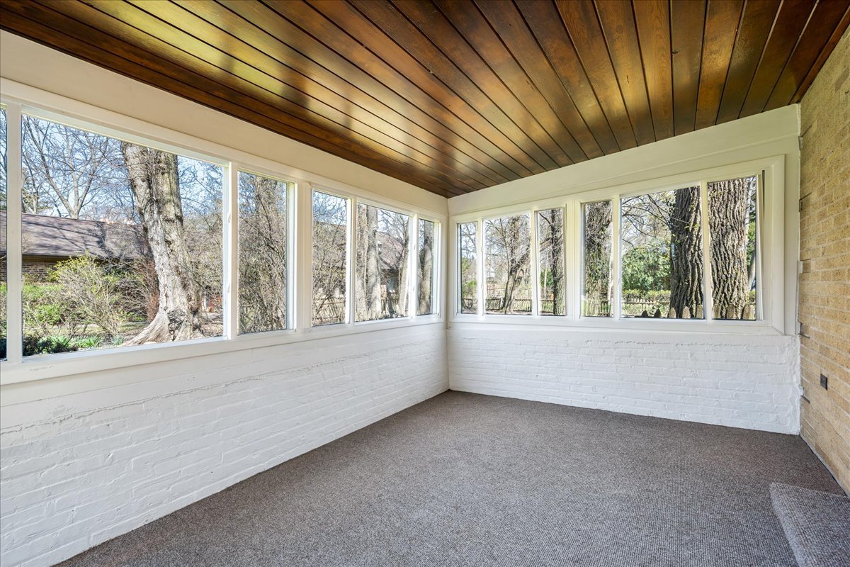 1523 Tower Road Winnetka, IL 60093 - Photo 16 of 29