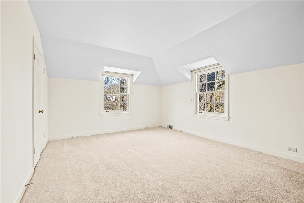 1523 Tower Road Winnetka, IL 60093 - Photo 17 of 29