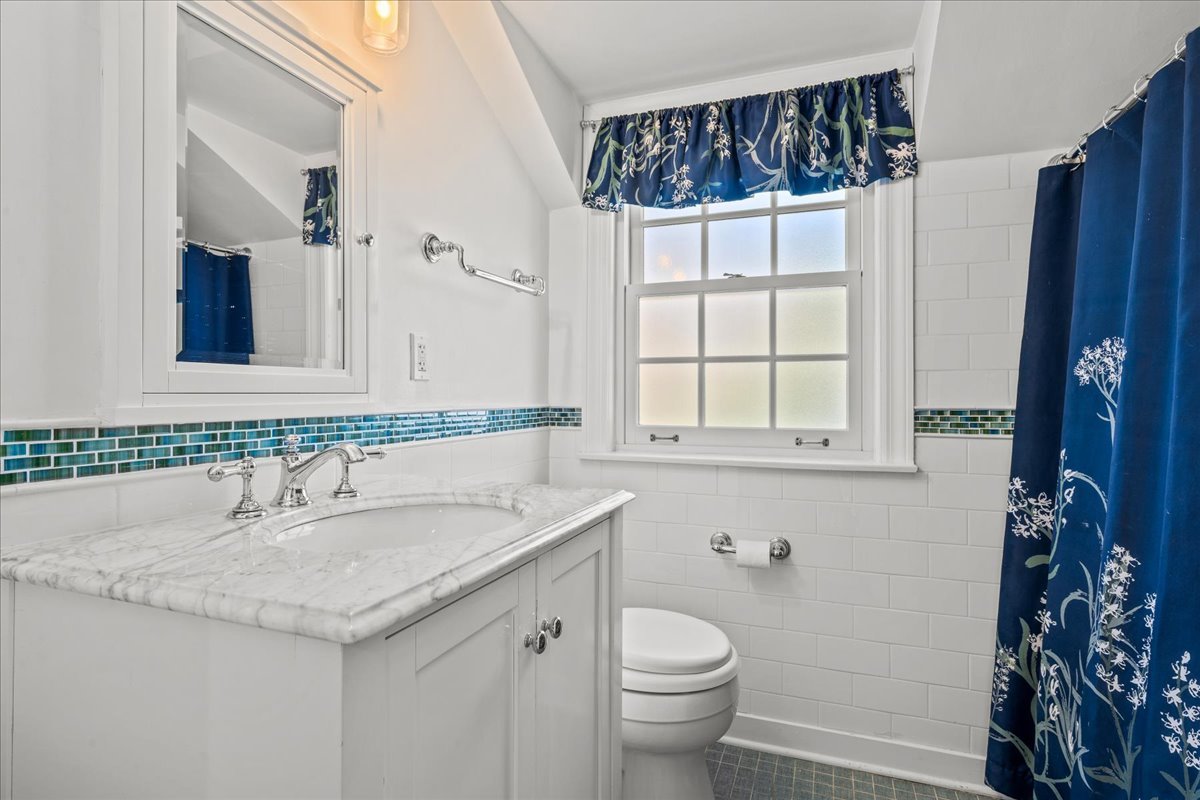 1523 Tower Road Winnetka, IL 60093 - Photo 22 of 29