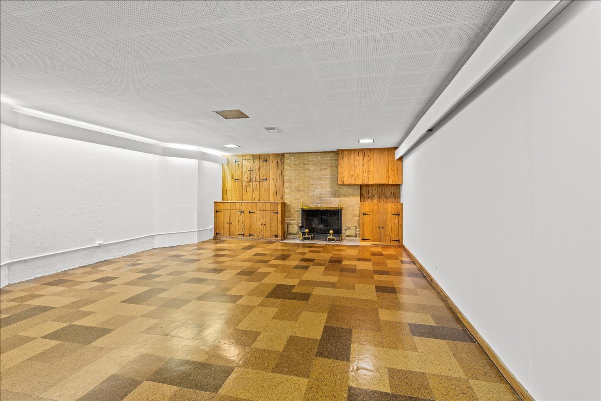 1523 Tower Road Winnetka, IL 60093 - Photo 23 of 29