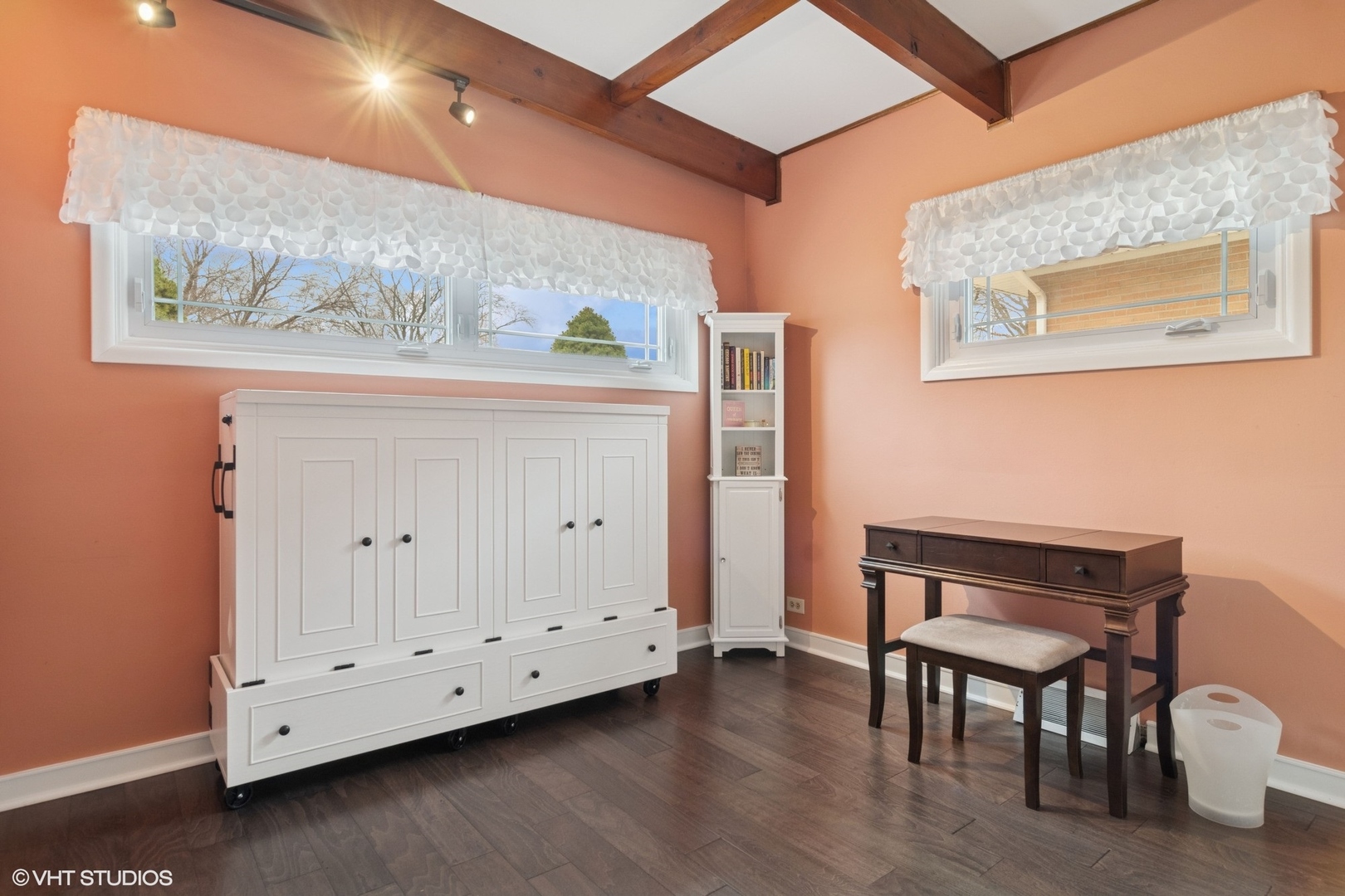 1505 Good Avenue Park Ridge, IL 60068 - Photo 9 of 19 a view of room with furniture and wooden floor