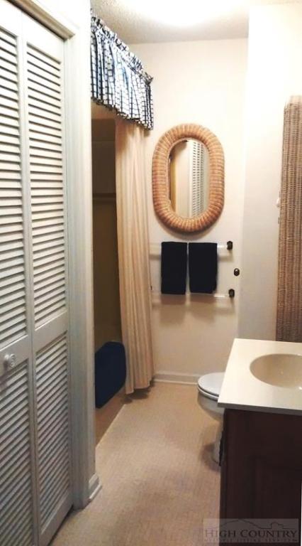 82 Spruce Pine Road Newland, NC 28657 - Photo 3 of 26 Gallery Image 3