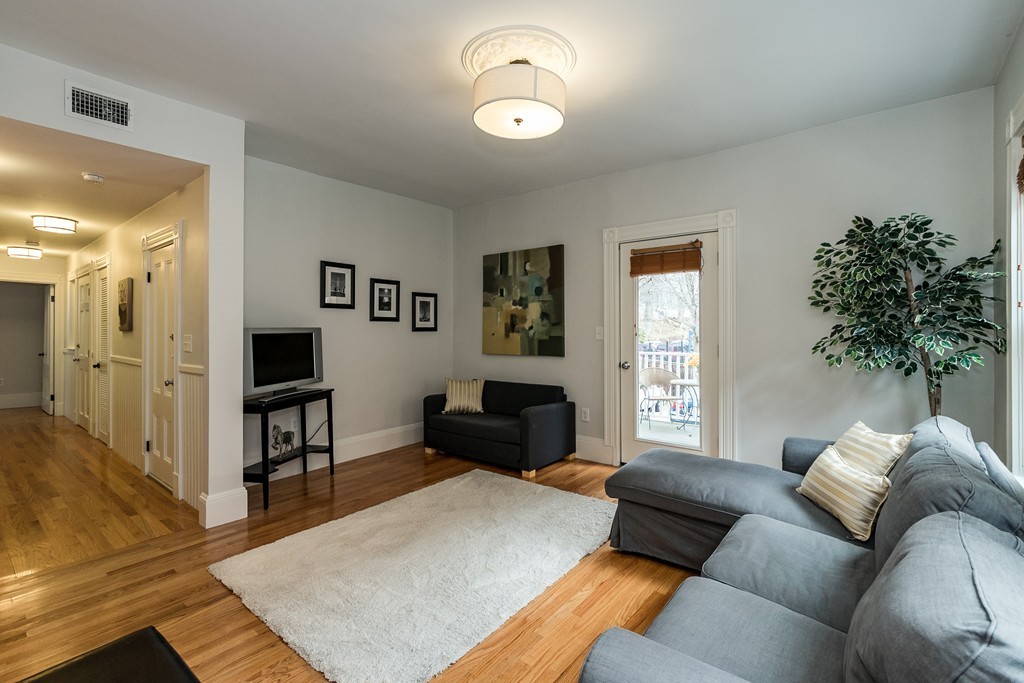 26 Danforth Street, Unit 1 Boston, MA 02130 - Photo 3 of 21 Gallery Image 3