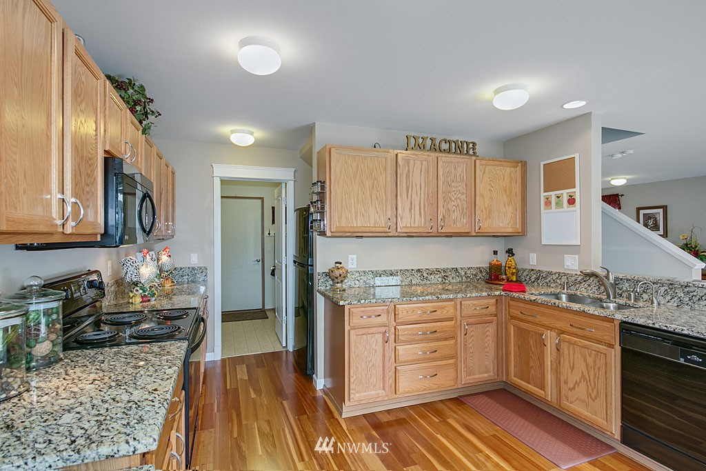 18112 168th Way Southeast Renton, WA 98058 - Photo 7 of 17 Gallery Image 7