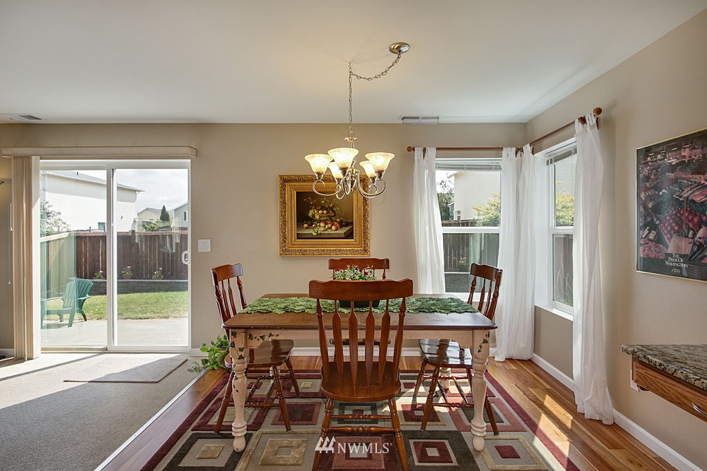 18112 168th Way Southeast Renton, WA 98058 - Photo 8 of 17 Gallery Image 8
