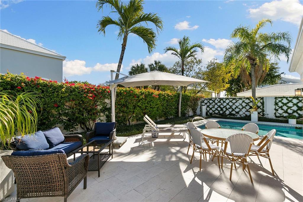 831 Rue Deville, Unit 2 Naples, FL 34108 - Photo 32 of 43